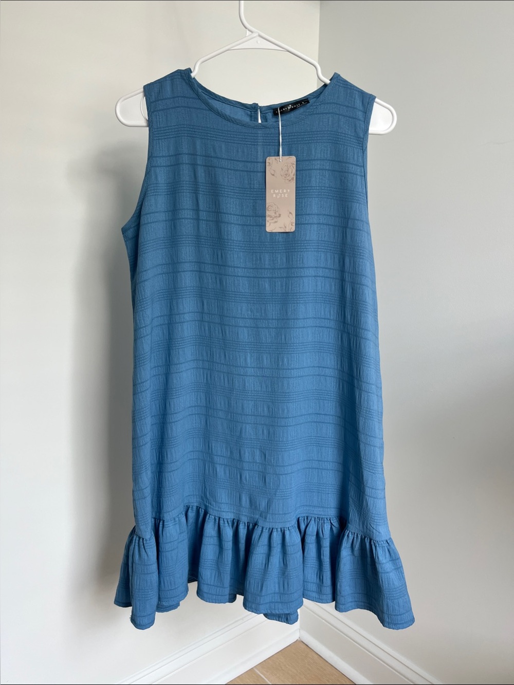 Sleeveless Ruffle Hem Dress in Blue
